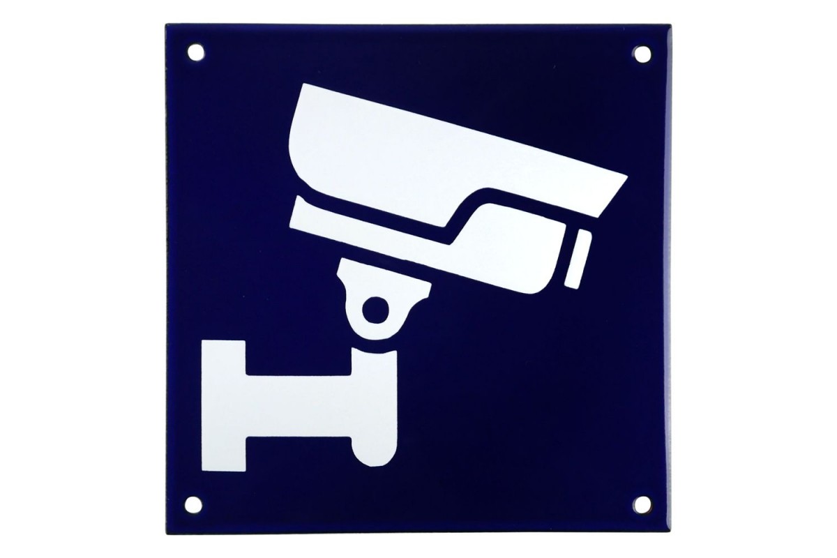 Emaljskylt CCTV Large blå - vit 15 x 15 cm modell 34-3 Emaljskylt CCTV Large blå - vit 15 x 15 cm modell 34-3